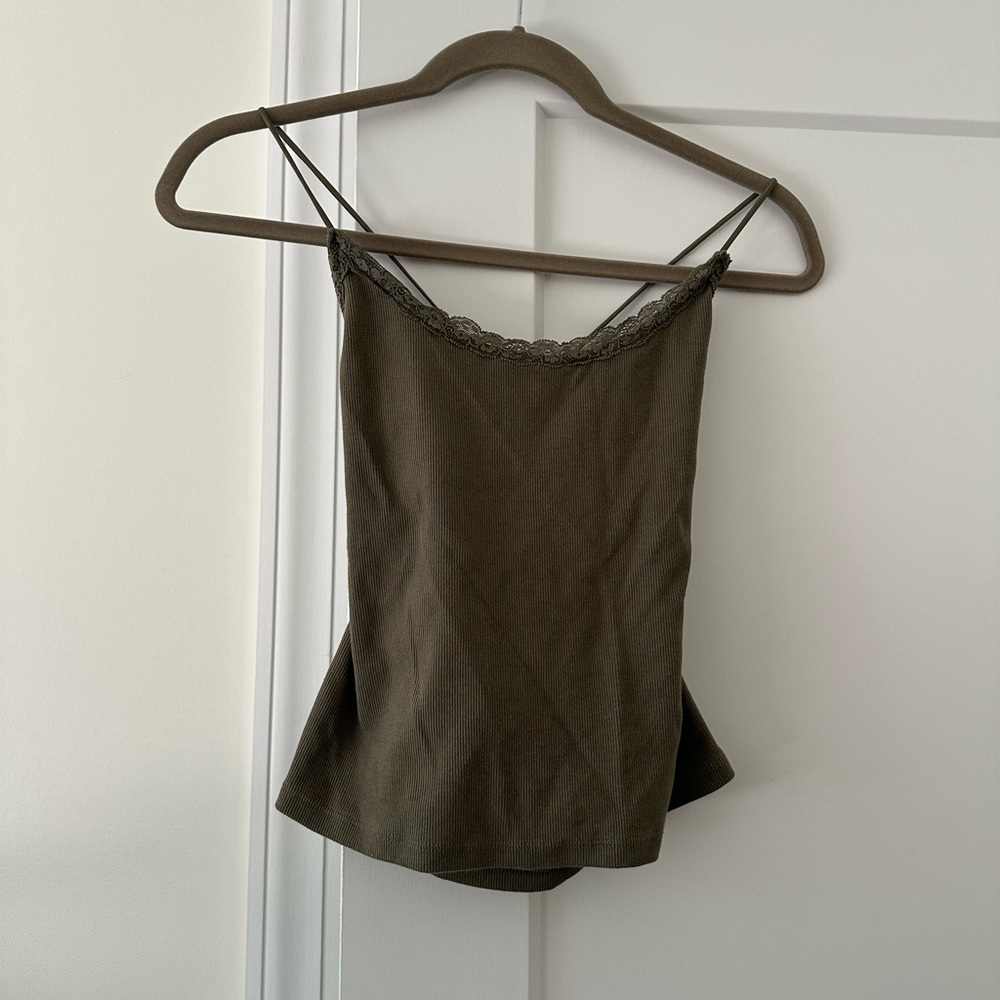 NWOT American Eagle Outfitters Dark Green Cropped Lace Cami